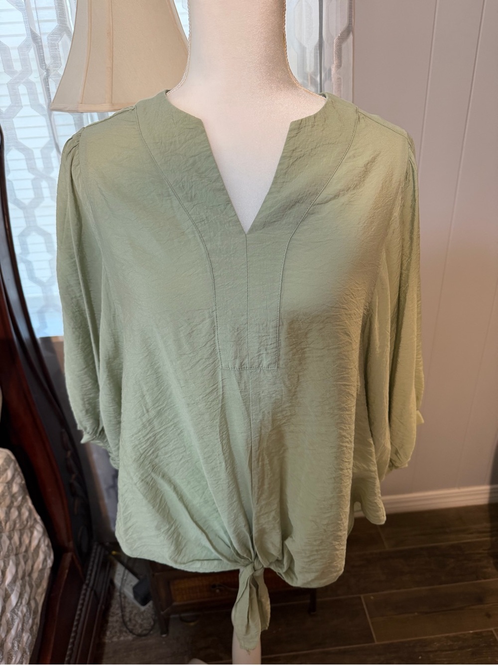 Chico's Sage Tie-Knot V-Notch Pullover Top